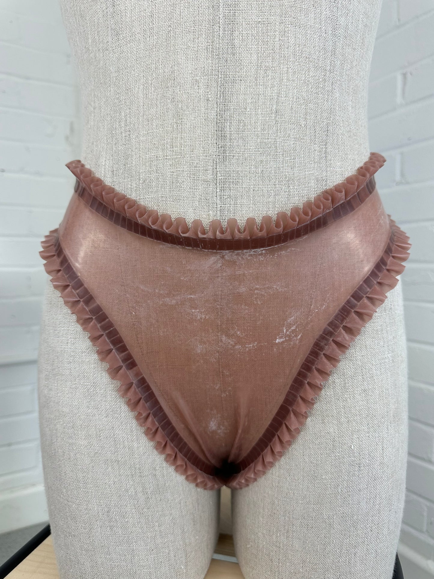 mitzi thong