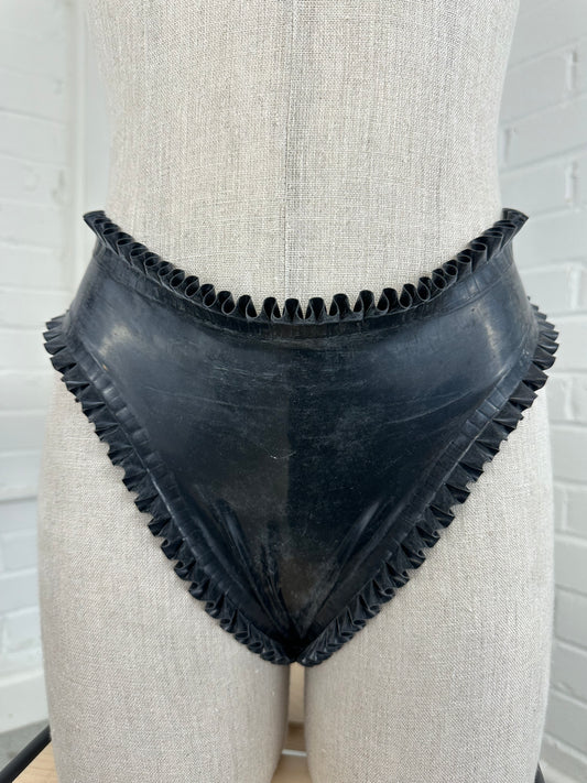 mitzi thong