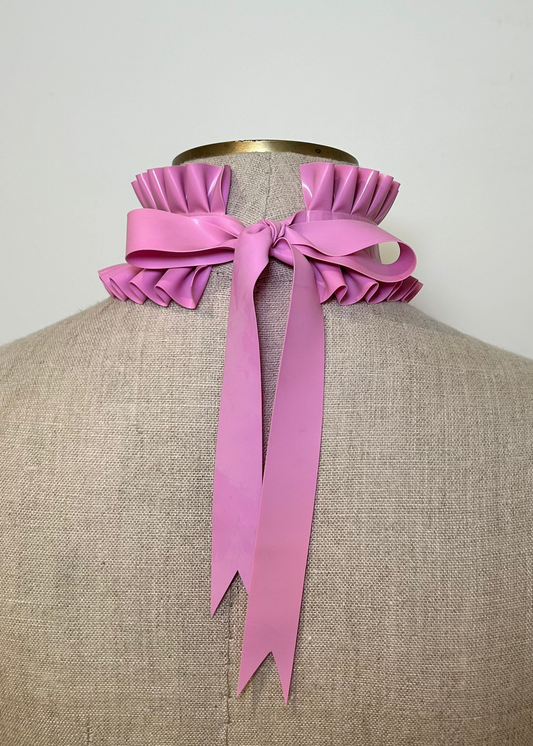 Frill Collar